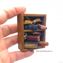 Полка с книгами и свитками, кукольная миниатюра 1:12