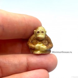 Фигурка обезьянка, фарфор, кукольная миниатюра 1:12
